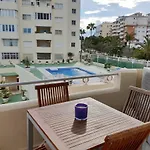 Fantastic In Front Of The Sea & Marina Apartment *