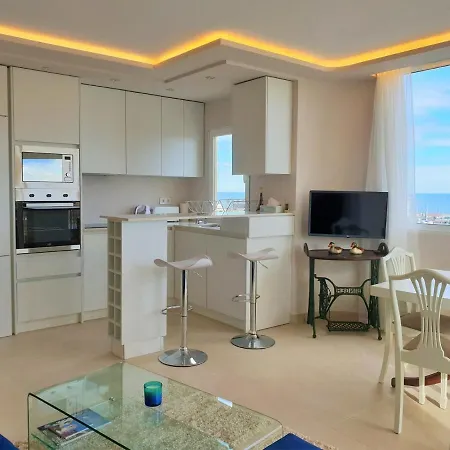 Apartamento Fantastic In Front Of The Sea & Marina