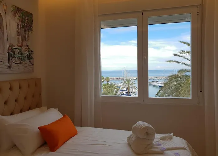 Apartment Fantastic In Front Of The Sea & Marina Estepona