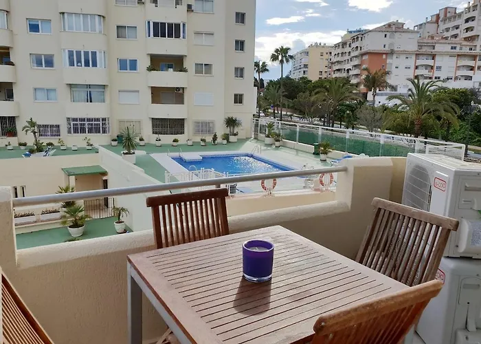 Fantastic In Front Of The Sea & Marina Apartment *