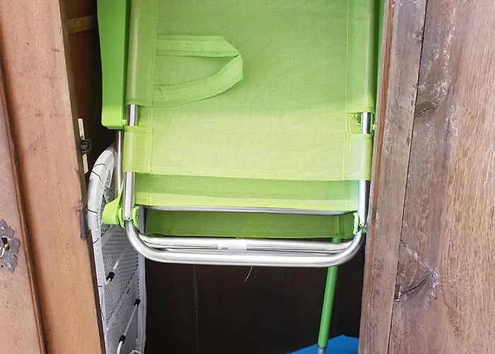 Fantastic In Front Of The Sea & Marina *