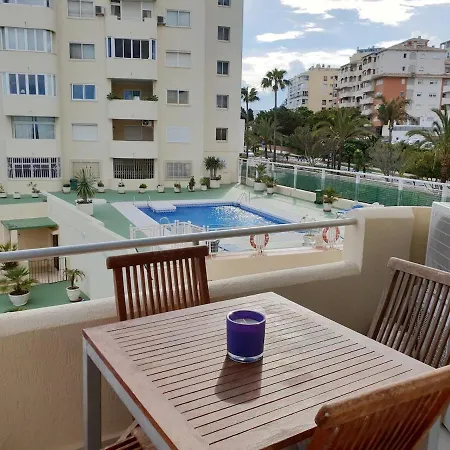 Fantastic In Front Of The Sea & Marina Apartment *