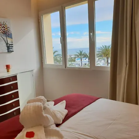 Fantastic In Front Of The Sea & Marina * Estepona